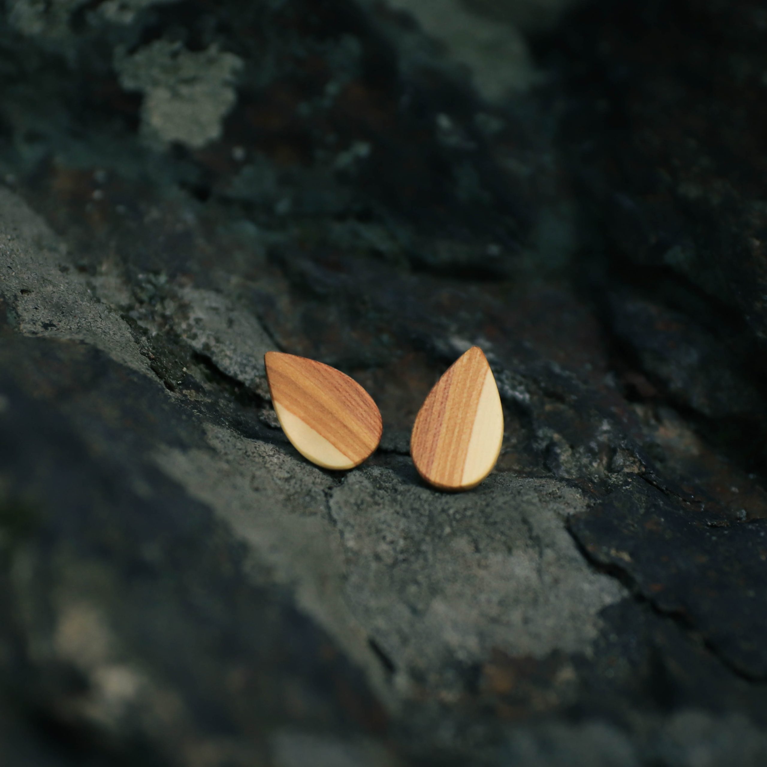 Ohrstecker aus Holz - Form "Tropfen" – Bild 12