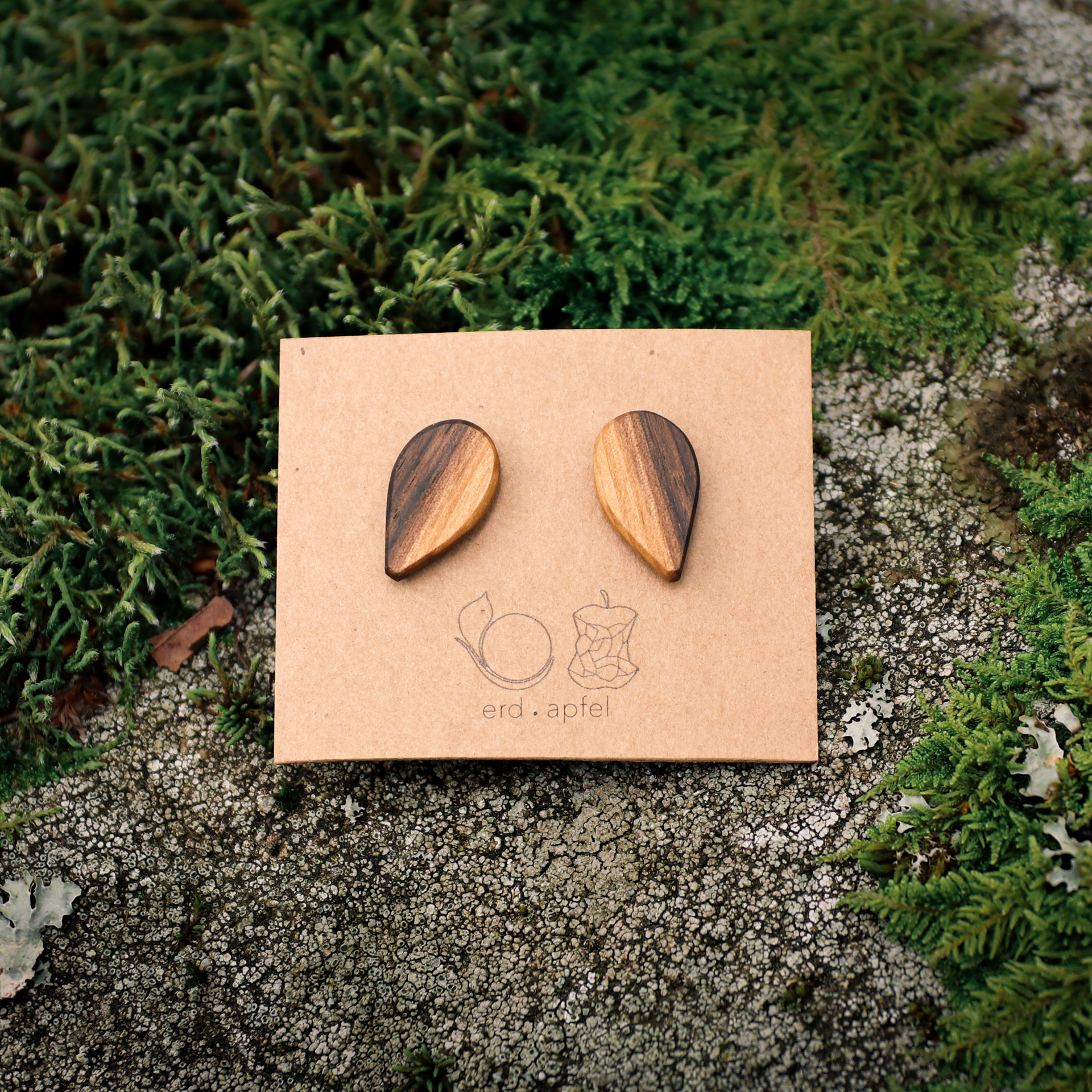 Ohrstecker aus Holz - Form "Tropfen" – Bild 2