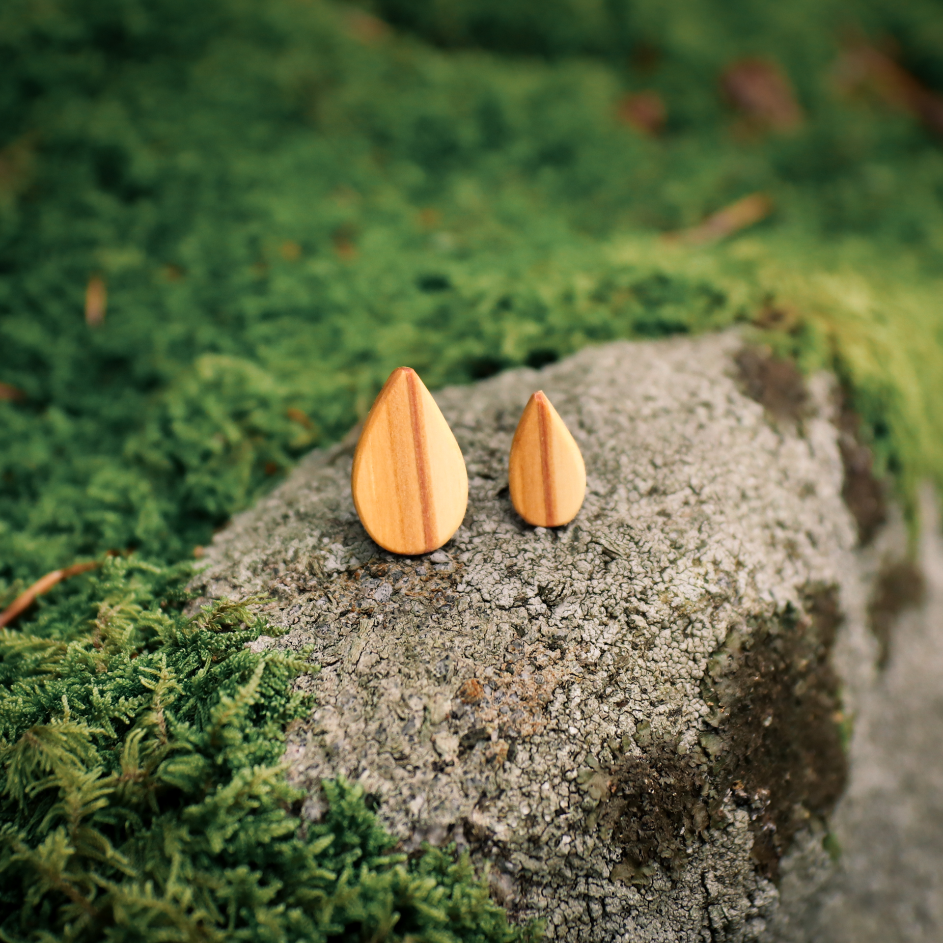 Ohrstecker aus Holz - Form "Tropfen" – Bild 16