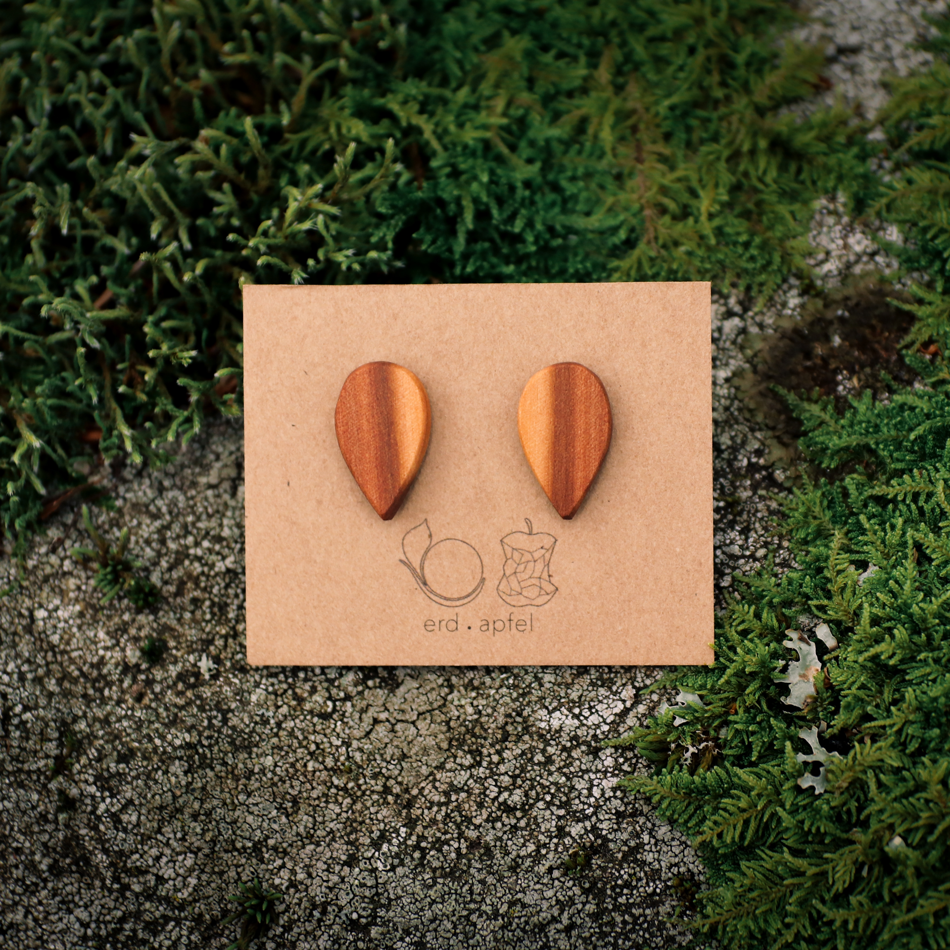 Ohrstecker aus Holz - Form "Tropfen" – Bild 7